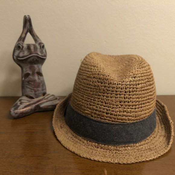 GAP 100% STRAW HAT W/ DENIM BAND - Picture 2 of 7